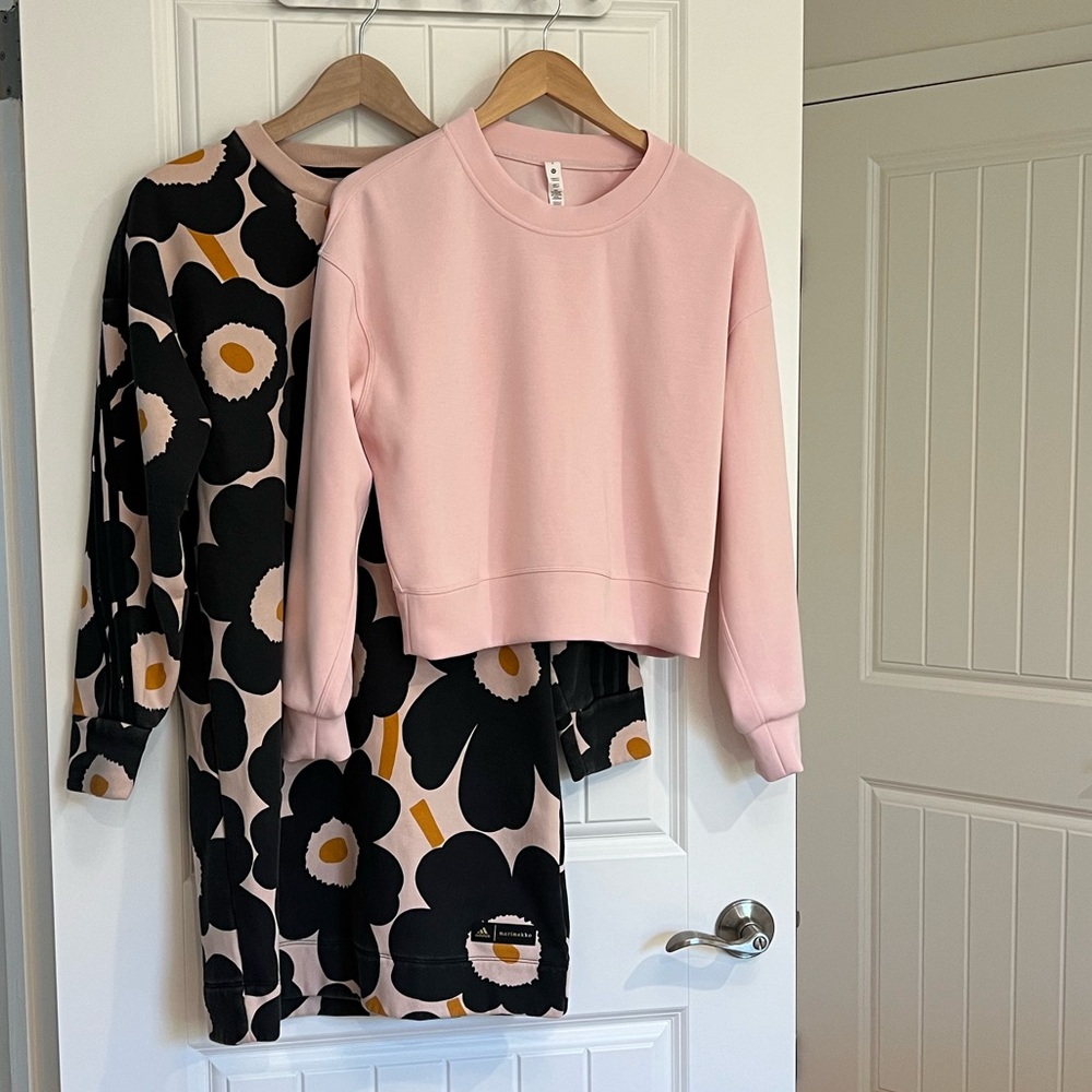 Adidas x Marimekko Floral Sweatshirt 1shirt
